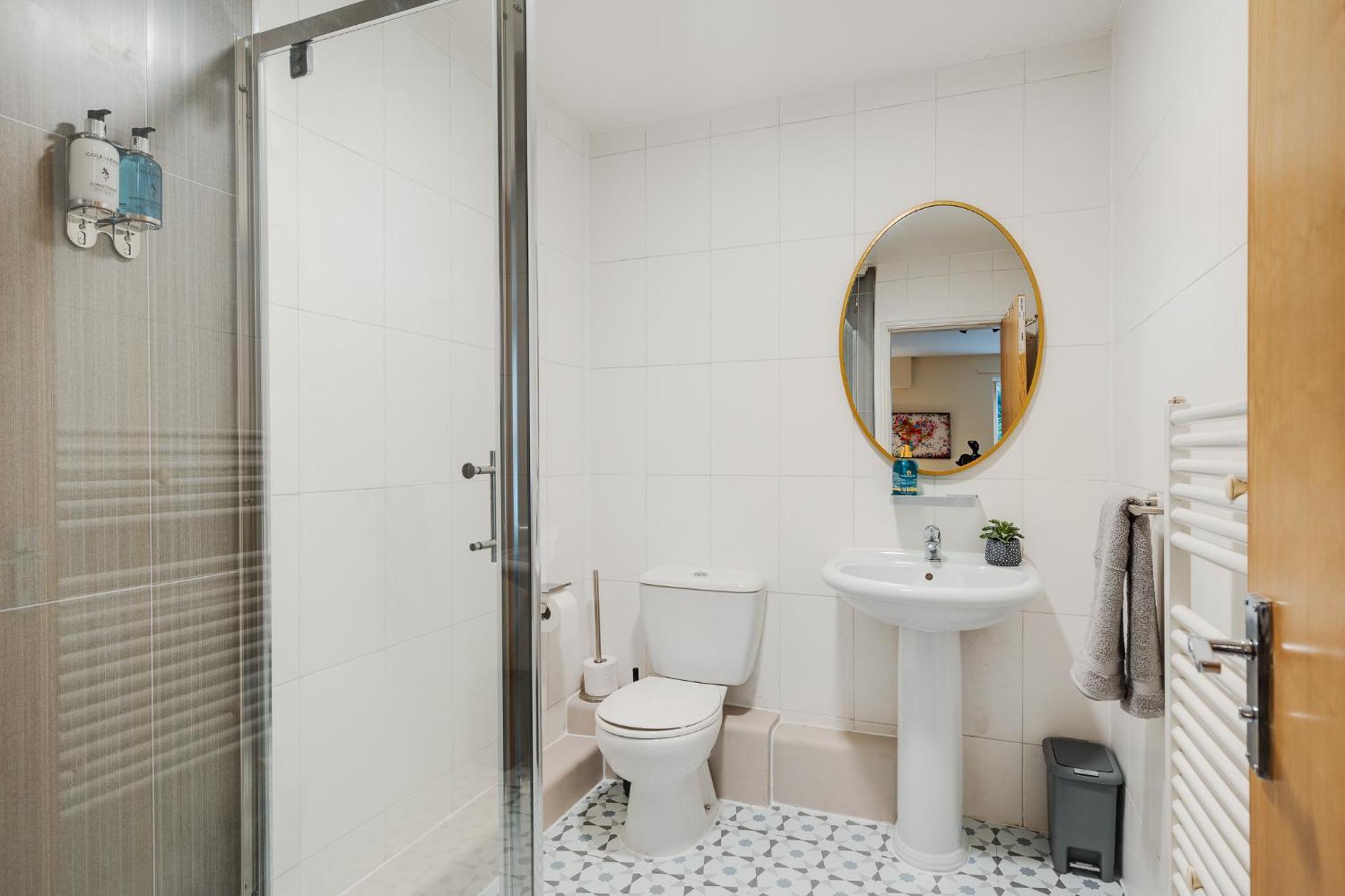 Brimmond Homes - Nr To Univ, Hospitals, O2 Apollo, Plab & 7 Mins To Centre - Stylish, Modern & Secure 2 Bed, 2 Bath With Allocated Free Parking * Manchester