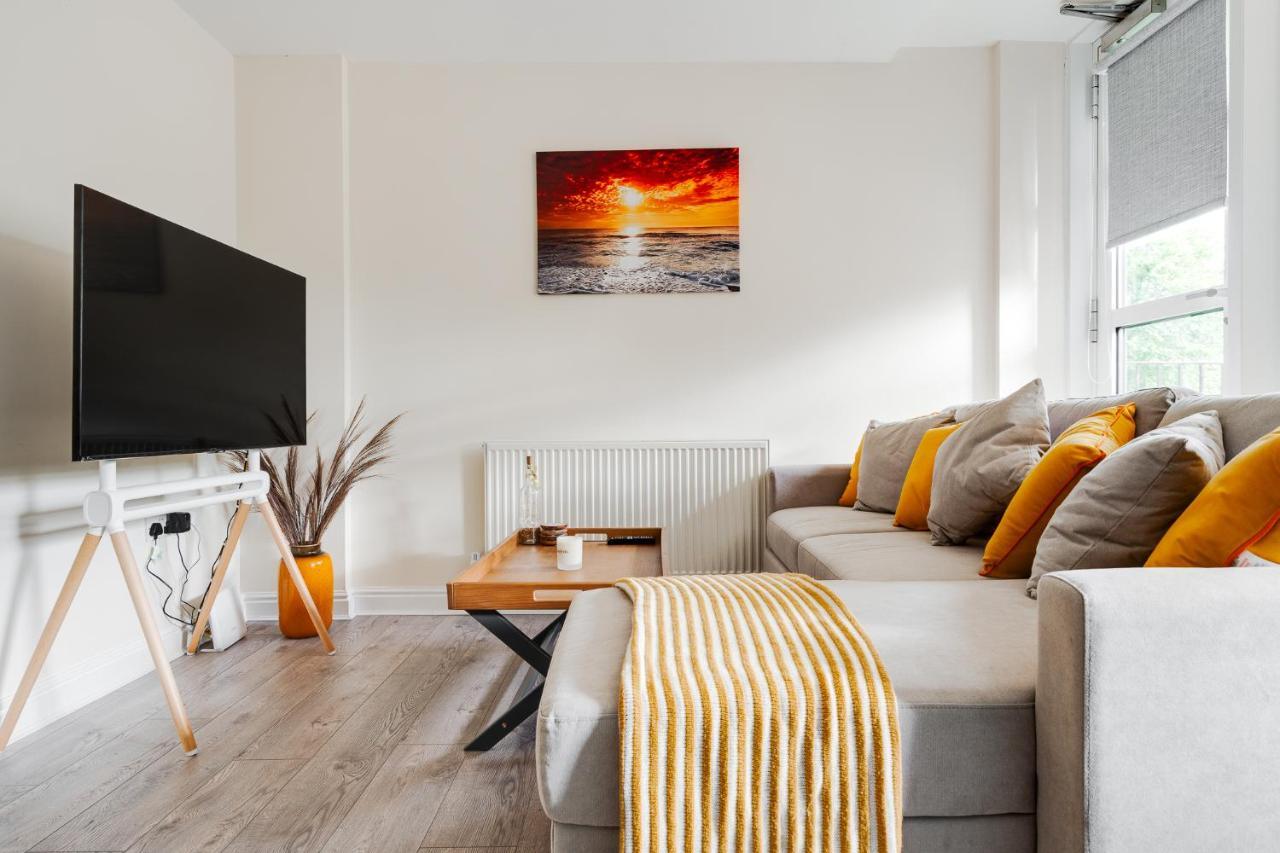 Апартаменты Brimmond Homes - Nr To Univ, Hospitals, O2 Apollo, Plab & 7 Mins To Centre - Stylish, Modern & Secure 2 Bed, 2 Bath With Allocated Free Parking *