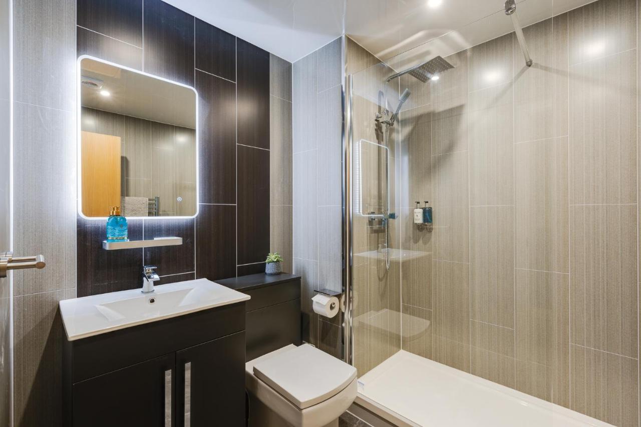 Brimmond Homes - Nr To Univ, Hospitals, O2 Apollo, Plab & 7 Mins To Centre - Stylish, Modern & Secure 2 Bed, 2 Bath With Allocated Free Parking Манчестер