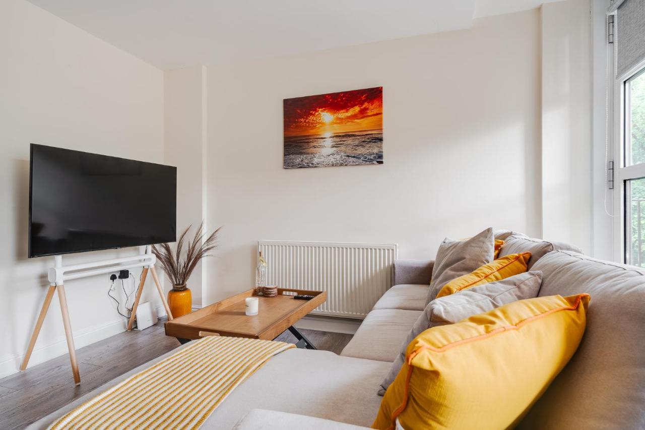 Brimmond Homes - Nr To Univ, Hospitals, O2 Apollo, Plab & 7 Mins To Centre - Stylish, Modern & Secure 2 Bed, 2 Bath With Allocated Free Parking Апартаменты *
