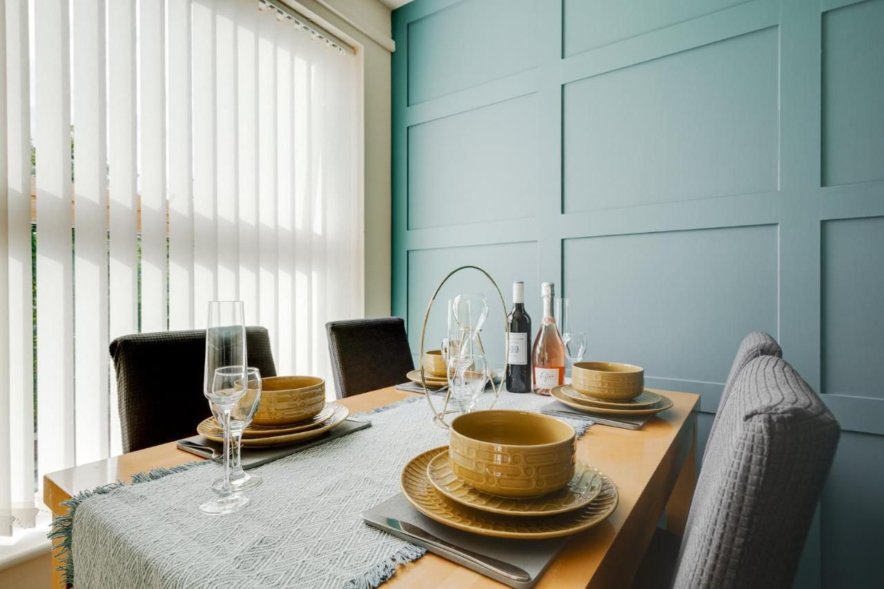 Brimmond Homes - Nr To Univ, Hospitals, O2 Apollo, Plab & 7 Mins To Centre - Stylish, Modern & Secure 2 Bed, 2 Bath With Allocated Free Parking Апартаменты *